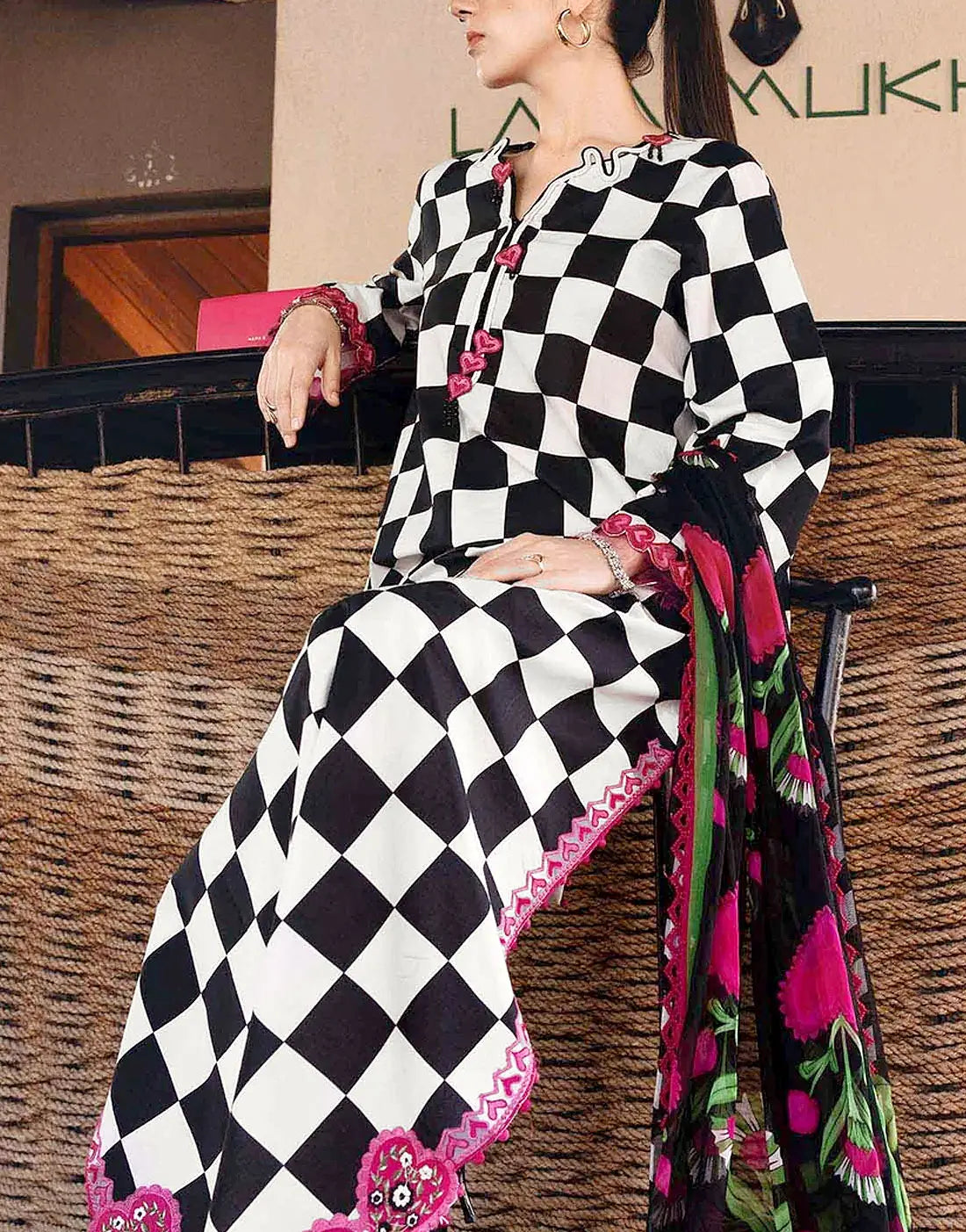 Afraz  Elegant Checkerboard Embroidered Lawn 3Pc Unstitched Suit