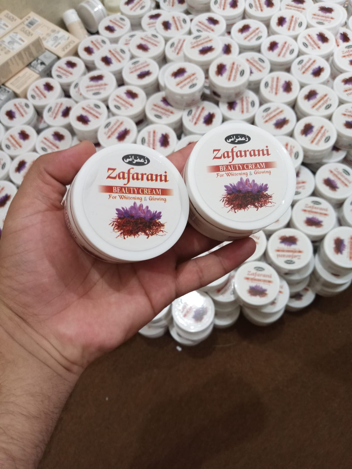 Afraz Zafarani Beauty Cream (75g) – Whitening & Glowing Skin Formula for Even Complexion