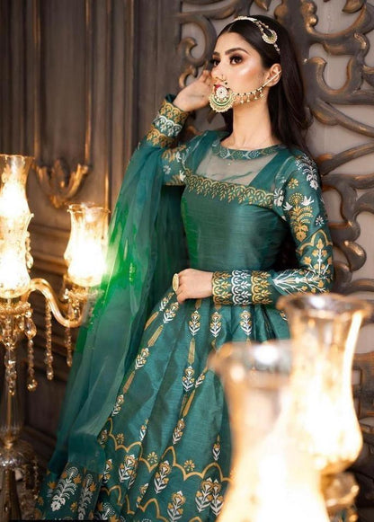 Green Silk Embroidered Maxi Suit 3 Pcs Medium